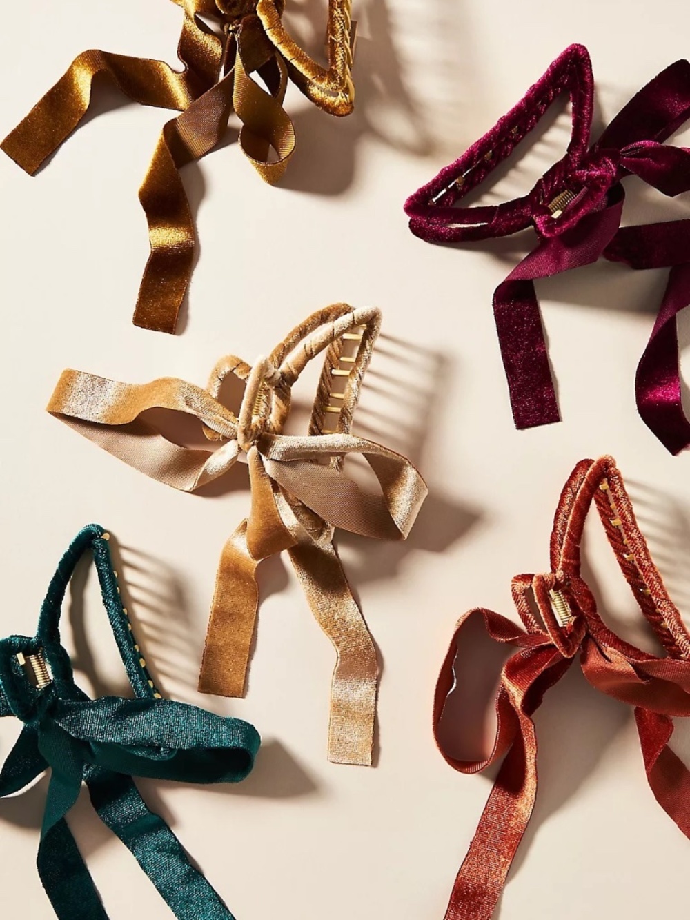 NWT Anthropologie Velvet Bow Claw Hair Clip - Picture 2 of 2